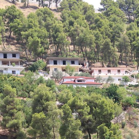 Vila Toska بيرات المظهر الخارجي الصورة