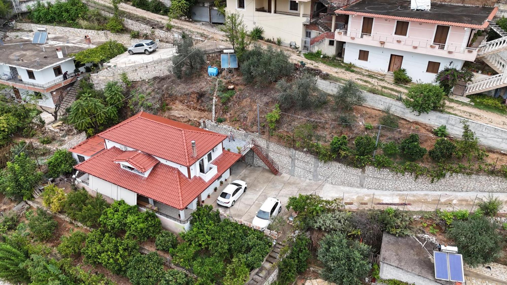 Vila Toska بيرات المظهر الخارجي الصورة
